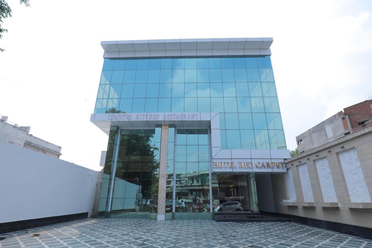 Hotel Sahib'S Red Carpet - Family & Corporate Hotel Chain Agra  Dış mekan fotoğraf