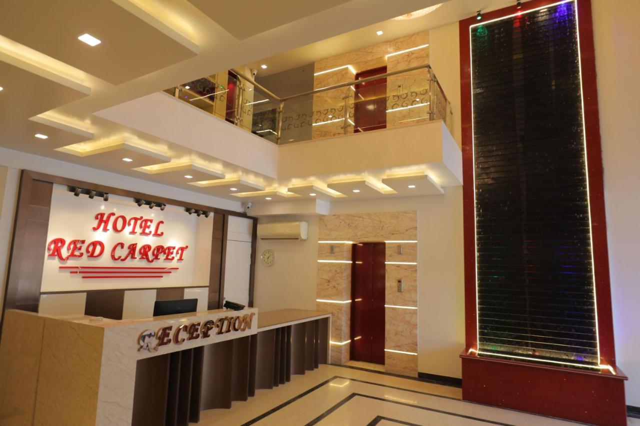 Hotel Sahib'S Red Carpet - Family & Corporate Hotel Chain Agra  Dış mekan fotoğraf